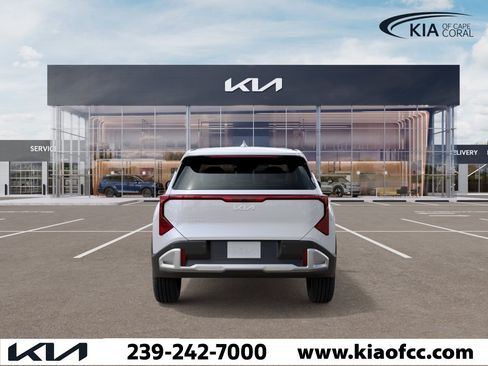 New 2027 Kia Seltos EX FWD image 5