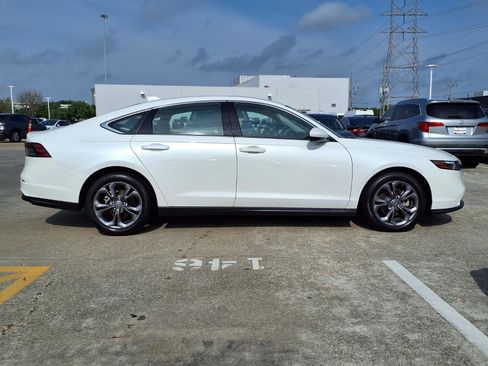 Used 2023 Honda Accord EX image 24