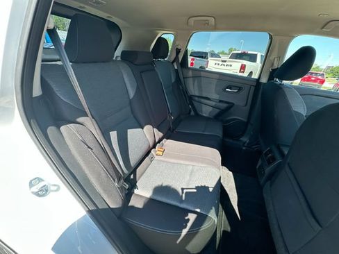 Used 2023 Nissan Rogue SV AWD/4WD image 29
