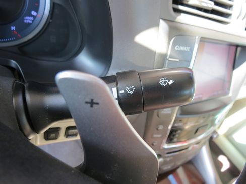 Used 2011 Lexus IS 250 4dr Sport Sdn RWD image 16