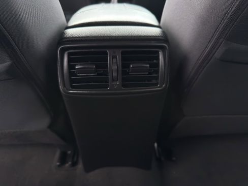 Used 2017 Nissan Rogue S w/ S Appearance Package image 31