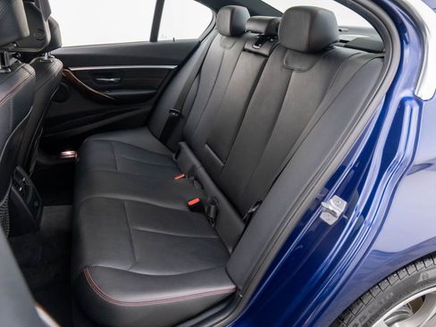 Used 2018 BMW 330i xDrive Sedan w/ Premium Package image 19