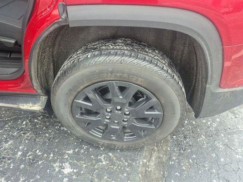 Certified 2023 GMC Acadia SLE w/ Driver Convenience Package image 30