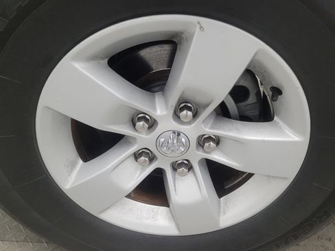 Used 2019 RAM 1500 Classic SLT RWD image 31