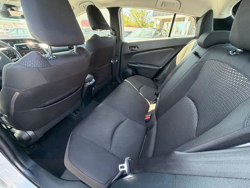 Used 2021 Toyota Prius LE FWD image 25