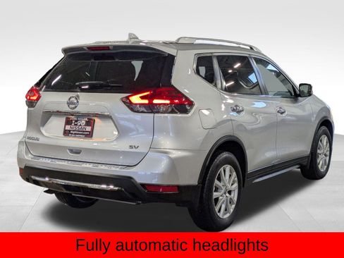 Used 2017 Nissan Rogue SV image 7