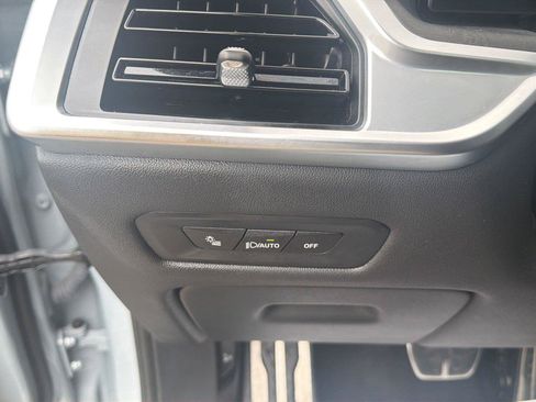 Used 2024 BMW X5 xDrive40i w/ M Sport Package AWD/4WD image 14