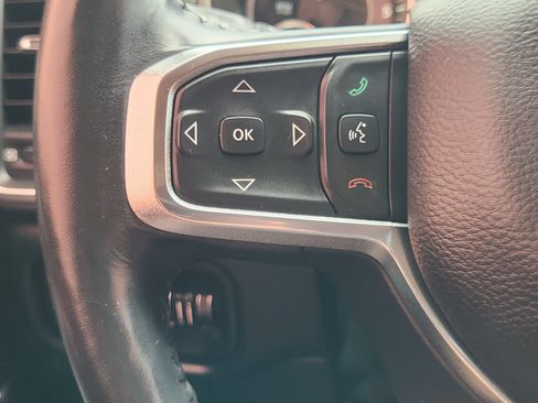 Used 2019 RAM 1500 Laramie AWD/4WD image 30