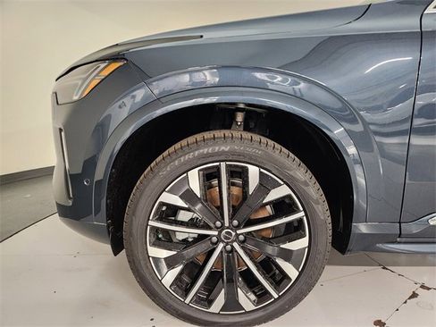 New 2026 Volvo XC90 B6 Ultra image 10