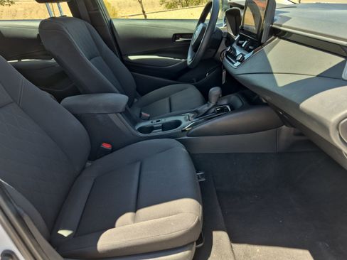Used 2024 Toyota Corolla LE FWD image 24