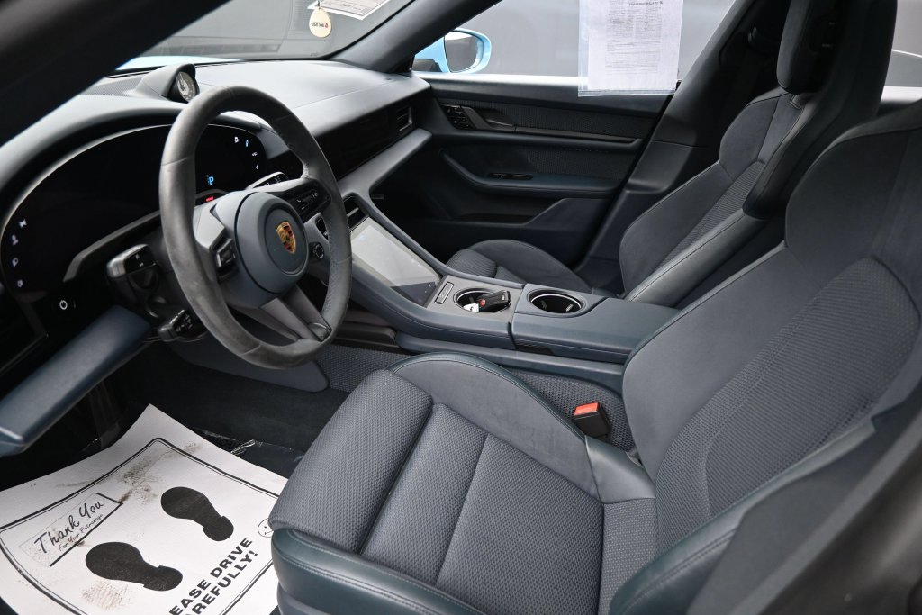 Used 2021 Porsche Taycan RWD image 20
