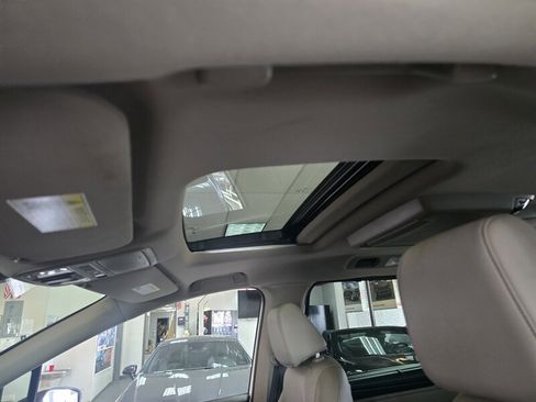 Used 2023 Honda Odyssey Touring image 23