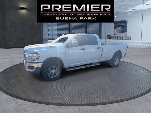 Certified 2024 RAM 2500 Big Horn AWD/4WD image 4