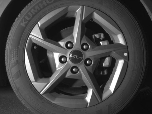 Used 2025 Kia K4 LXS image 13