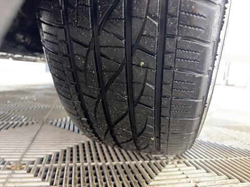 Used 2019 Buick Envision Essence image 12