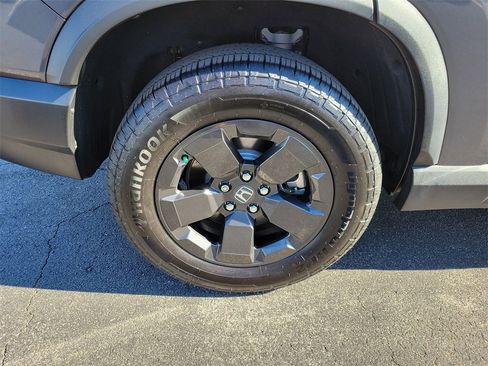 Certified 2026 Honda Passport RTL image 5