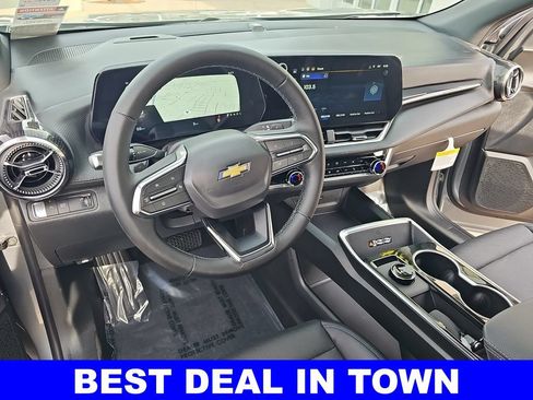 New 2026 Chevrolet Equinox LT FWD image 25