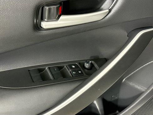 Certified 2023 Toyota Corolla SE w/ SE Premium Package FWD image 19