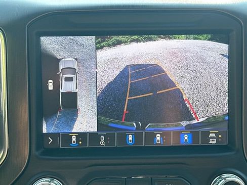 Used 2020 GMC Sierra 1500 AT4 w/ Off-Road Performance Package AWD/4WD image 33
