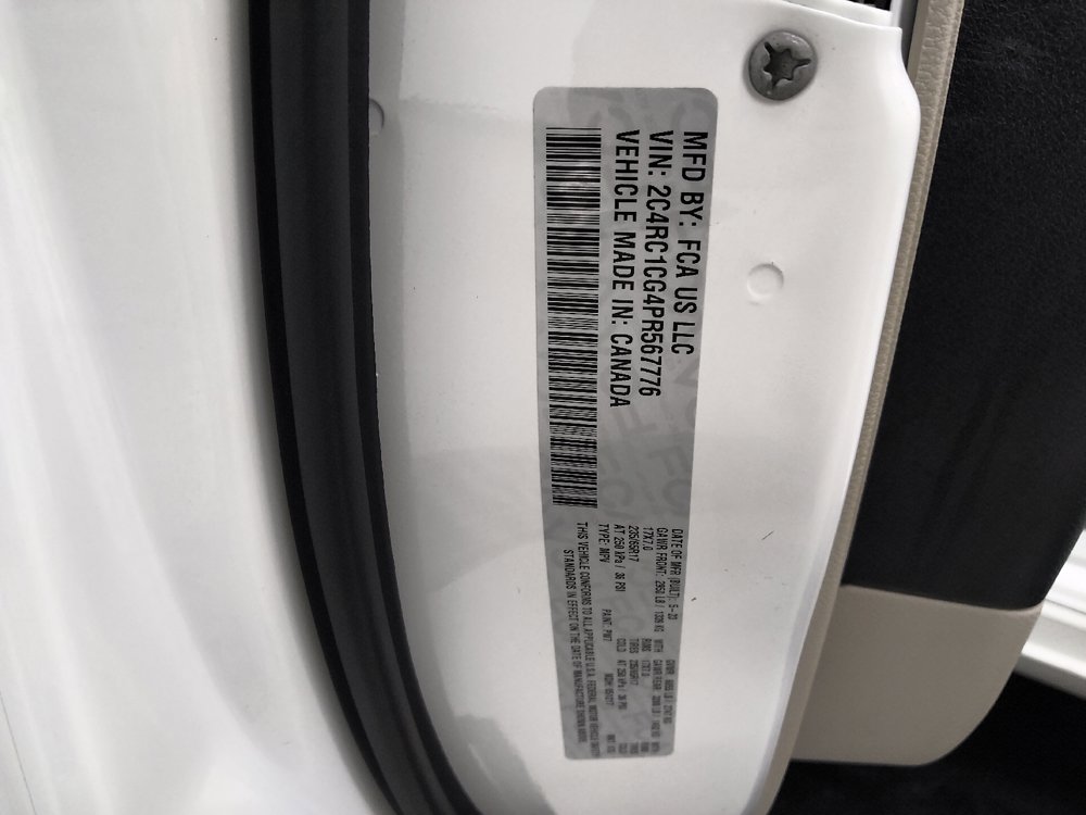 Used 2023 Chrysler Voyager LX FWD image 33