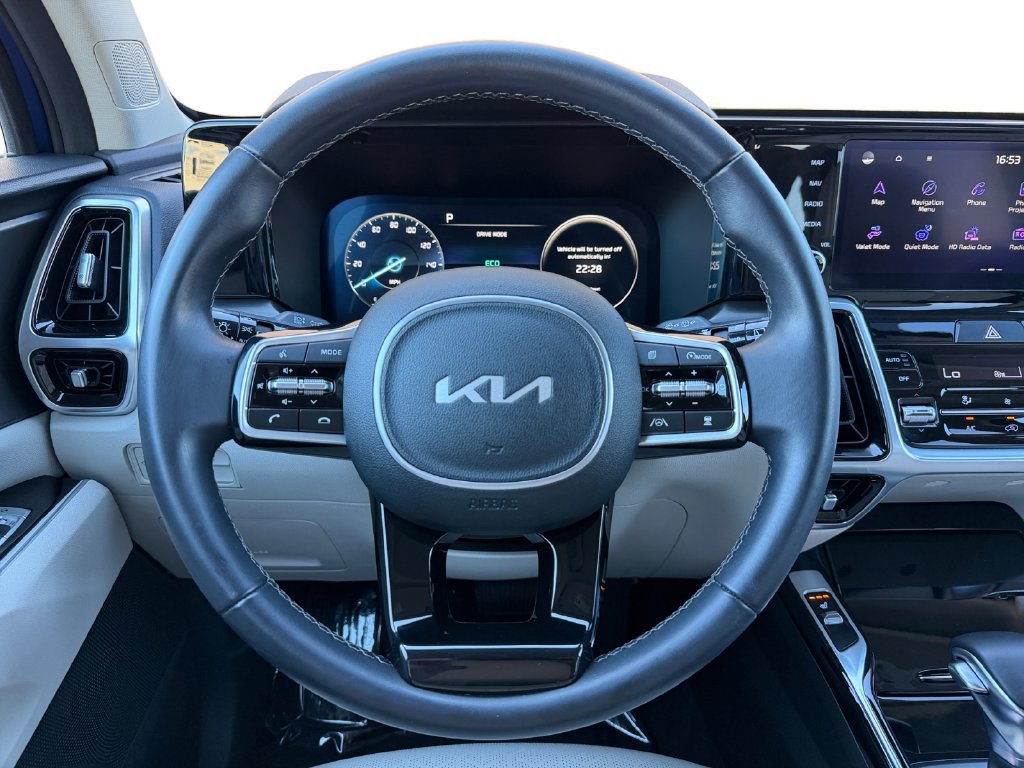 Used 2023 Kia Sorento SX AWD/4WD image 25