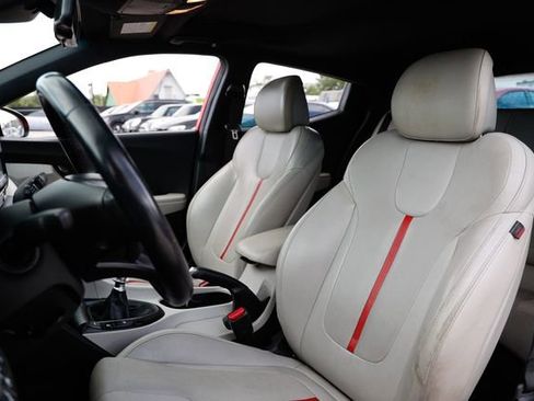 Used 2019 Hyundai Veloster Turbo Ultimate FWD image 9
