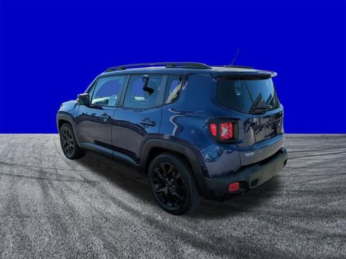 Used 2017 Jeep Renegade Altitude FWD image 6