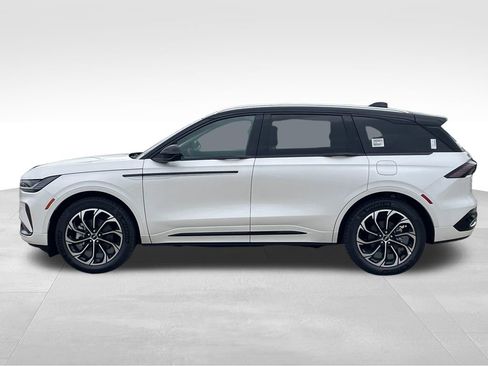 New 2026 Lincoln Nautilus Reserve AWD/4WD image 2