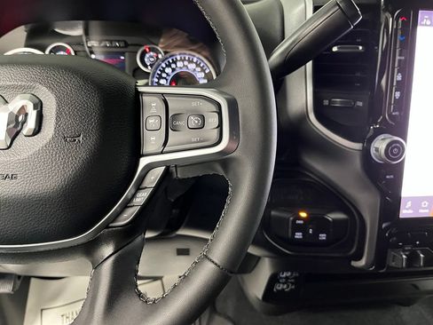Used 2025 RAM 2500 Big Horn AWD/4WD image 30