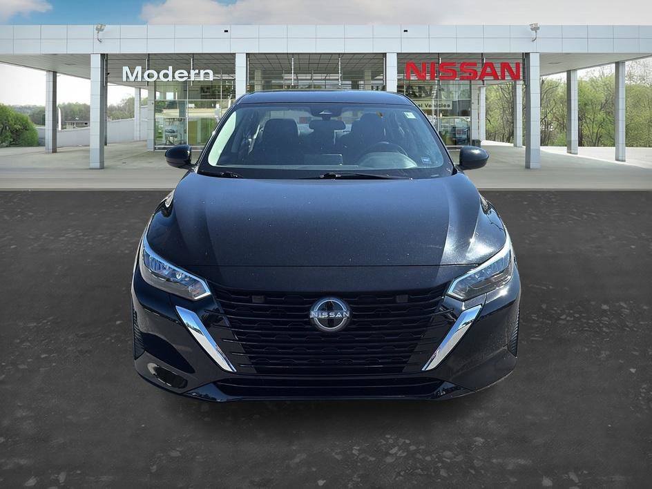 Certified 2025 Nissan Sentra SV FWD image 8