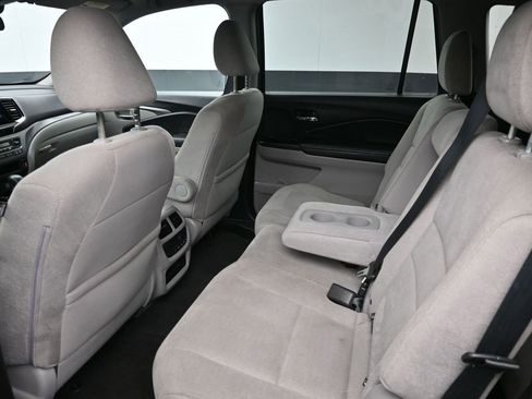 Used 2020 Honda Pilot EX image 12