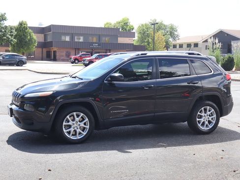 Used 2015 Jeep Cherokee Latitude w/ Comfort/Convenience Group FWD image 10