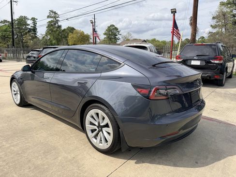 Used 2021 Tesla Model 3 Standard Range Plus RWD image 7