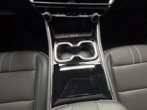 New 2026 Chevrolet Traverse High Country w/ LPO, Floor Liner Package image 16