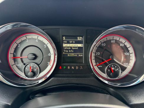 Used 2016 Dodge Grand Caravan SXT w/ Rear Park Assist Package image 37