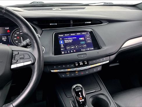 Used 2021 Cadillac XT4 Premium Luxury AWD/4WD image 7