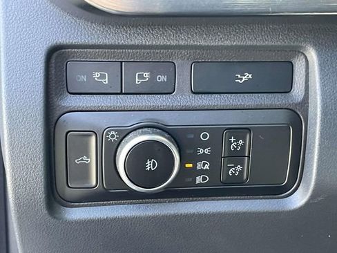 Certified 2024 Ford F250 Lariat w/ Sport Appearance Package image 16