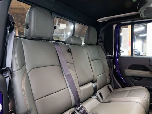 New 2026 Jeep Gladiator Mojave image 32