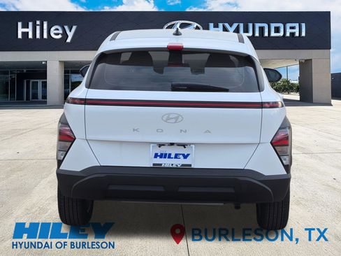 New 2026 Hyundai Kona SE FWD image 5
