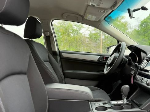 Used 2018 Subaru Legacy 2.5i AWD/4WD image 17
