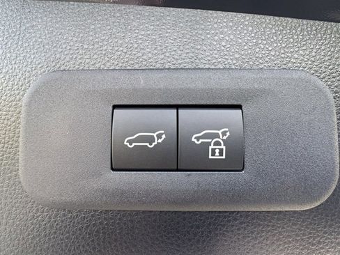 New 2025 Toyota Crown Signia Limited image 11