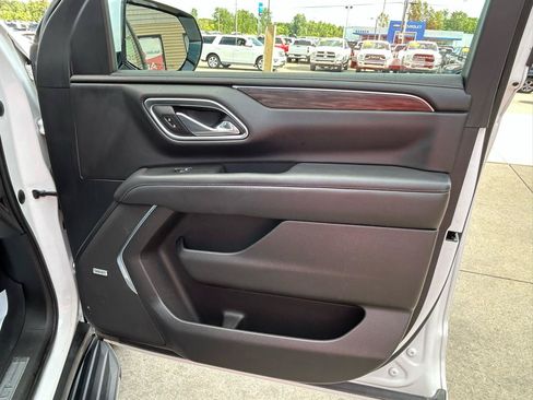 Used 2021 Chevrolet Tahoe LT AWD/4WD image 17