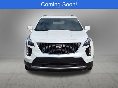 Used 2023 Cadillac XT4 Premium Luxury w/ Cold Weather Package AWD/4WD image 9