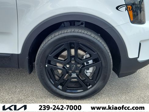 Used 2025 Kia Telluride SX X-Line AWD/4WD image 7