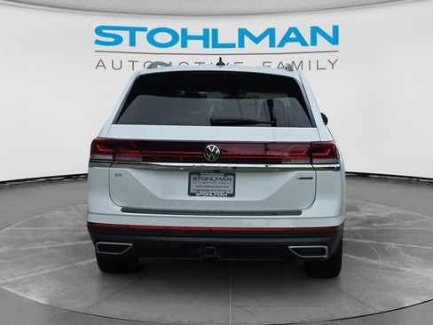 Certified 2024 Volkswagen Atlas SE w/ Black Wheel Package AWD/4WD image 6