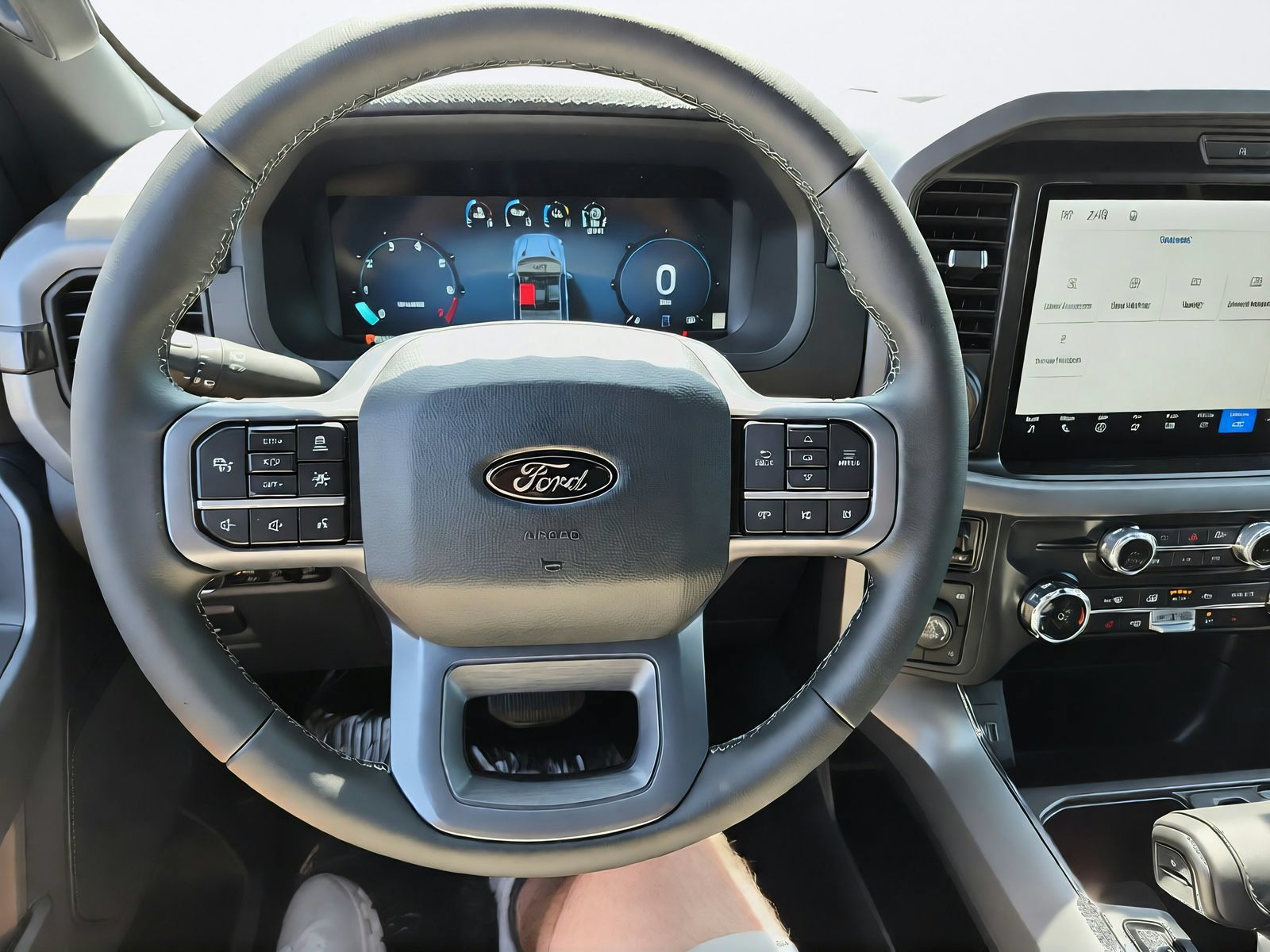 New 2026 Ford F150 XLT w/ Equipment Group 302A MID AWD/4WD image 15