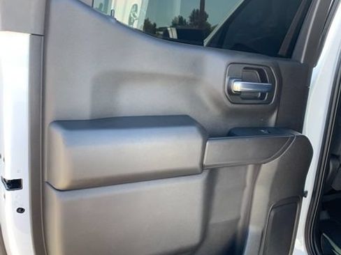 Used 2023 Chevrolet Silverado 1500 Custom Trail Boss w/ LPO, Dark Essentials Package AWD/4WD image 18