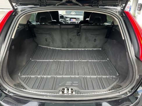 Used 2018 Volvo V60 T5 Cross Country w/ Convenience Package image 27