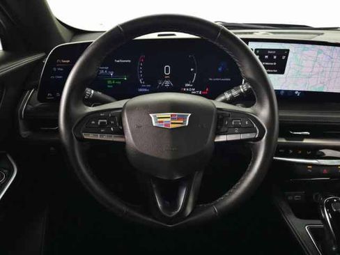 Certified 2025 Cadillac XT4 Premium Luxury image 22