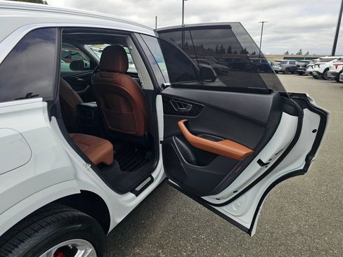 Used 2023 Audi Q8 Premium Plus AWD/4WD image 26